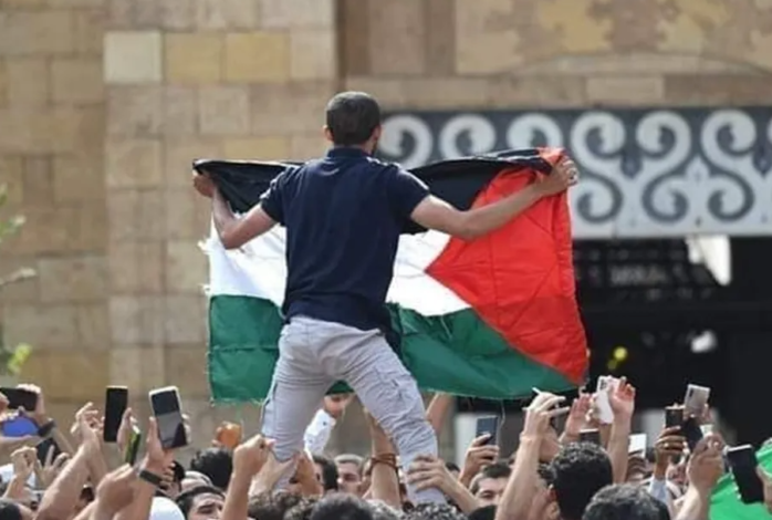 تنظيم الجماهير هو ما يضمن الإصرار على الفعل والبقاء في الميدان