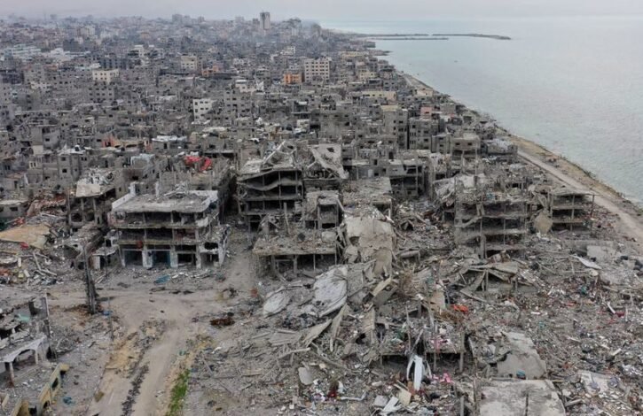 صورة جوية للدمار في شمال غزة